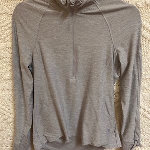 Activewear: Sweatshirt